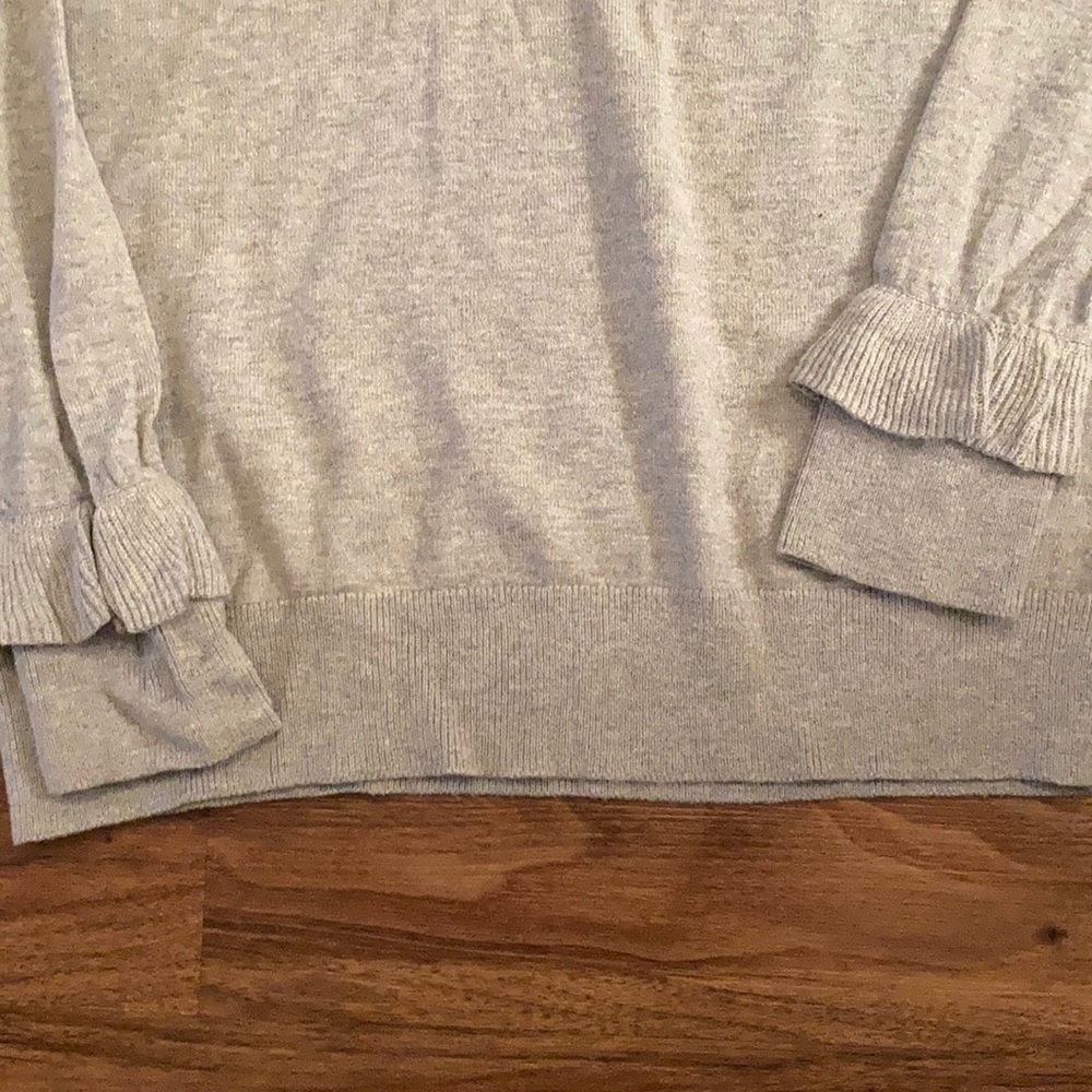 Sweater - Picture 4 of 4